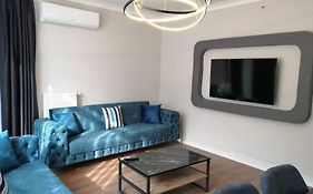 Sisli Apartment, 2 Bedrooms, 250 M Metro, New Modern Residence